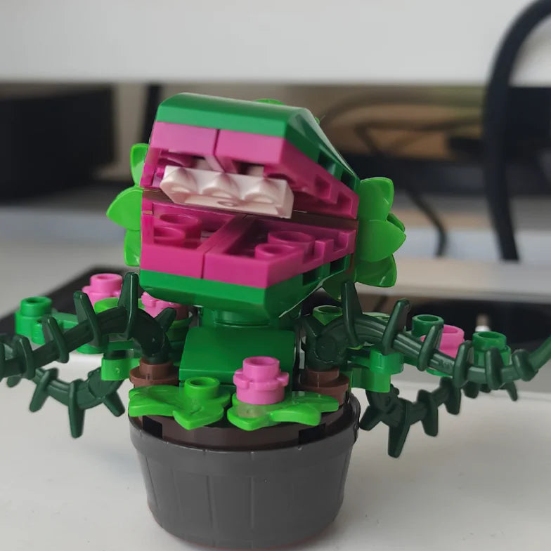 Funbuild 1:8 Scale Horror Plant Building Blocks Set Educational Toy for Children Aged 5 to 7 Years Made of Plastic