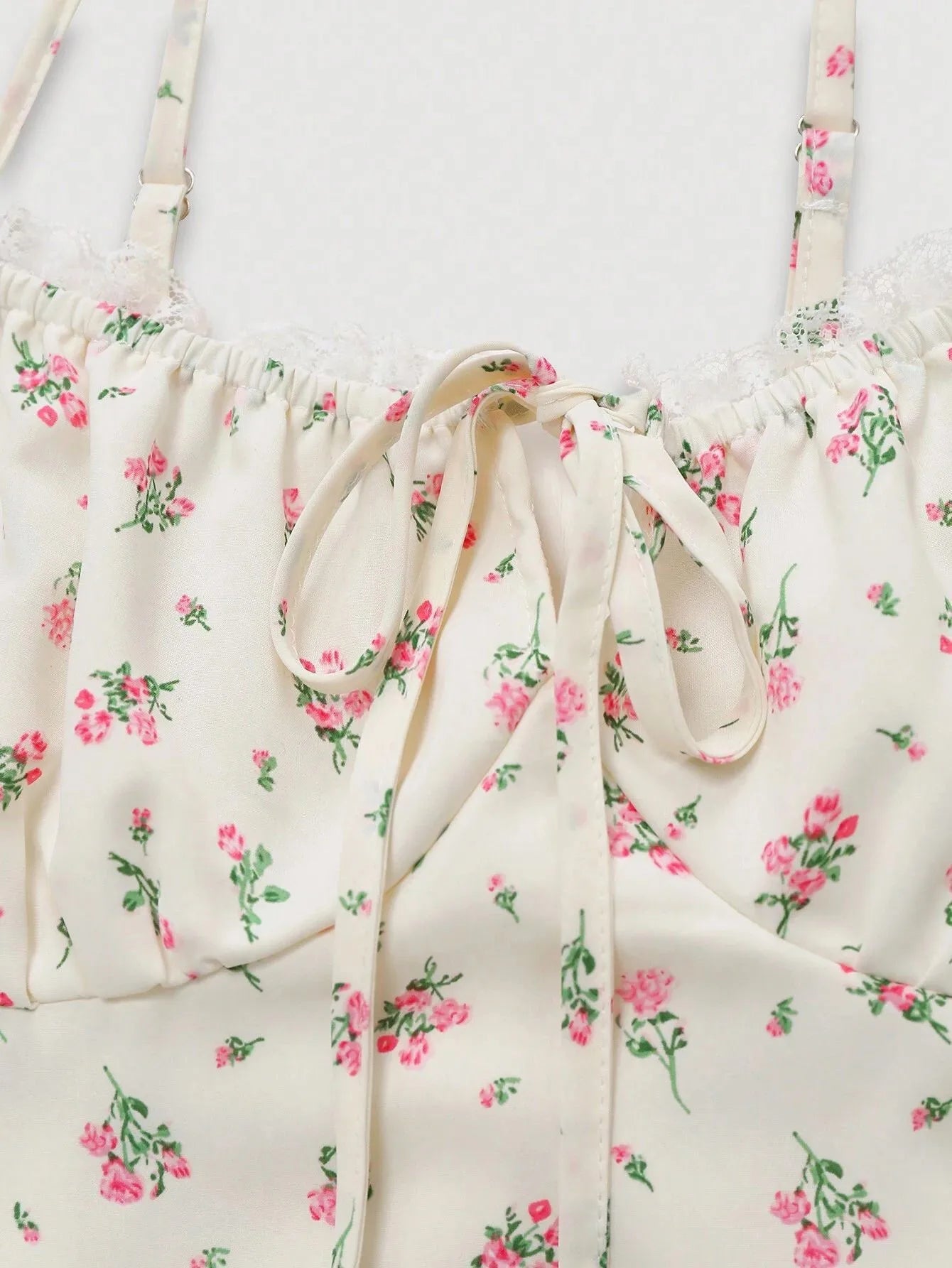 Vestido de viaje informal para mujer, top de encaje sexy Delgado, belleza de fiesta, Europa y Estados Unidos, color sólido, traf